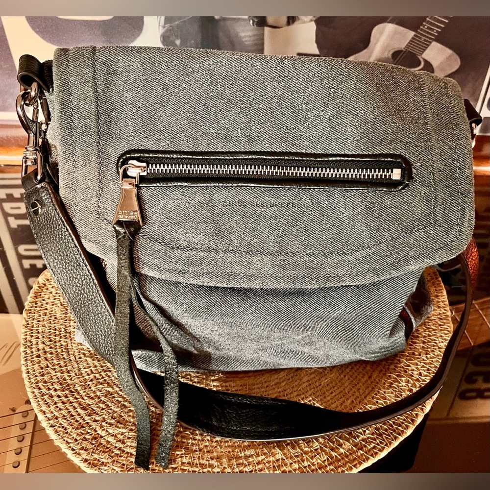 SOLD‼️Aimee Kestenberg Gray Fabric & Leather Crossbody Messenger Bag